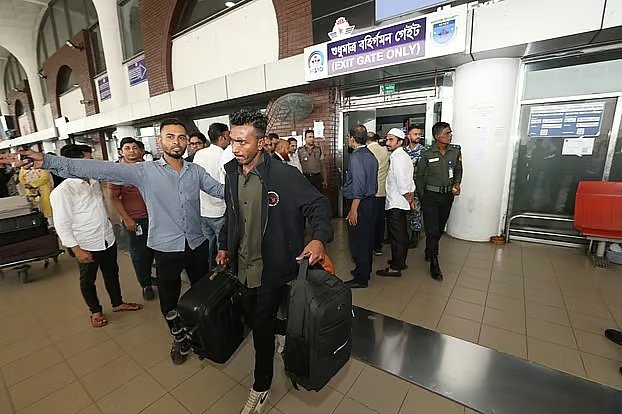 মধ্যপ্রাচ্যে যুদ্ধ ছড়িয়ে পড়ায় বাংলাদেশের শ্রমবাজারে অনিশ্চয়তা